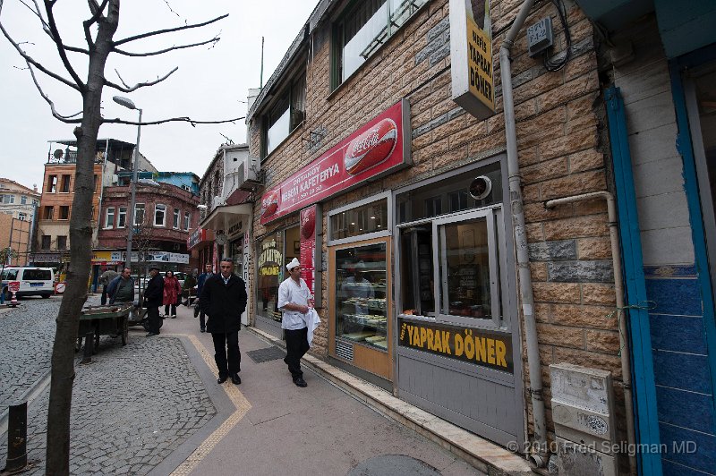 20100331_075742 D3.jpg - Shops of Ortakoy